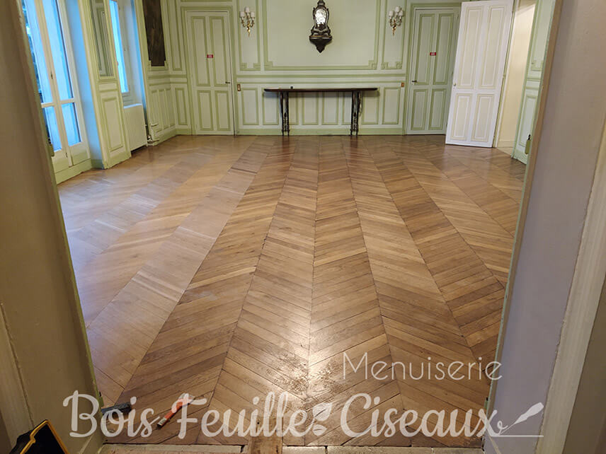 Pose d'un Parquet Bois massif pose Point de Hongrie