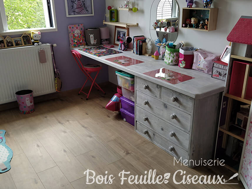 Bureau en bois cérusé