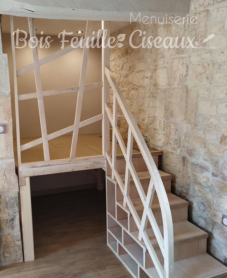 Escalier à cases rampe bois frêne originale