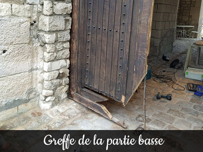 Restauration d'un portail de château en chêne